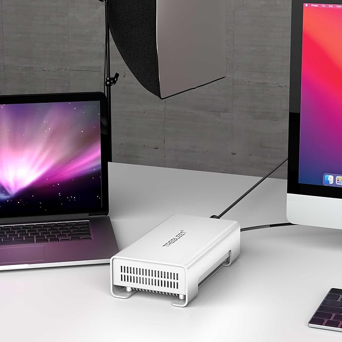 USB4 V2 80Gbps Compatible with Thunderbolt 5 to U.2/3 NVMe SSD Enclosure, Up to 7000Mb/s TB5 to U.2/3 (SFF-8639) PCIe Adapter, Aluminum External 2.5” U.2&U.3 SSD Case Compatible with Thunderbolt 4