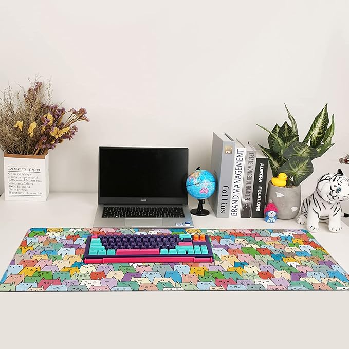 Cute Colorful Cats Extended Gaming Mouse Pad Large Desk Mat with Non-Slip Rubber Base and Stitched Edges,Keyboard Mouse Mat Desk Pad for Work,Game,Office,Home 35.4 * 15.7 Inch