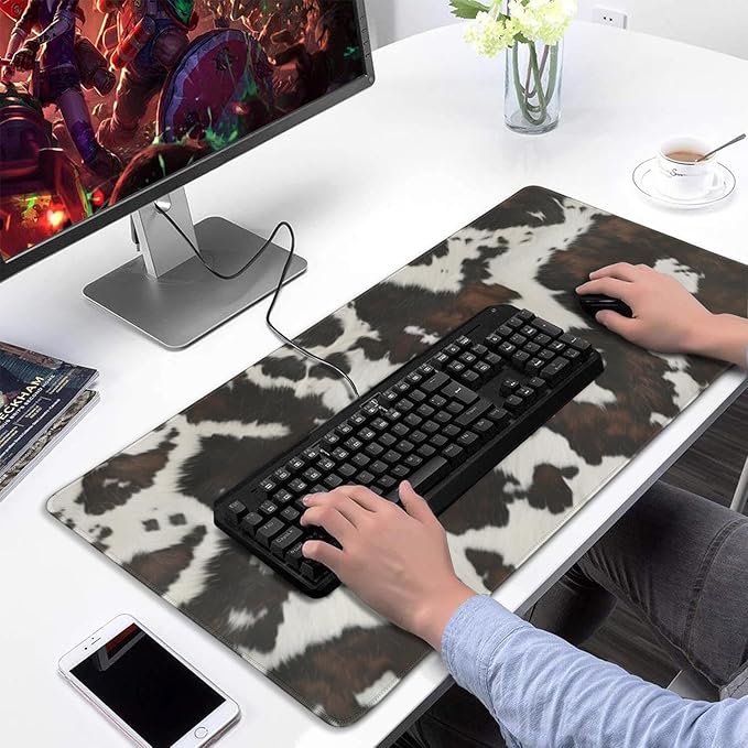 Cow Print Mouse Pad Gaming, Large Mouse Pads for Desk, Highland Cow Print Extended Mousepad with Stitched Edge, Non-Slip Rubber Base, Long Full Keyboard Mat for Desk Game Home Office, 31.5" x 11.8"
