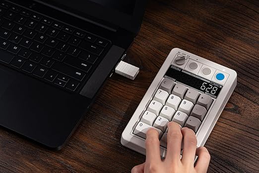 8BITDO Retro 18 Mechanical NUMPAD - M Edition