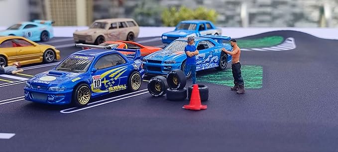 XXL 1/64 Scale Parking Lot Mouse Pad 90x40cm Non-Slip Rollable Desk Mat | Large Diorama Playmat for Hot Wheels, Matchbox, Mini GT, Tarmac, Inno64 and Diecast Car Collectors, Kids and Gamers