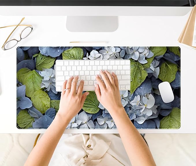 Large Desk Mat Hydrangea Floral Extended Gaming Mouse Pad, Keyboard Mouse Mat for Office & Home, Cottagecore Desk Pad XXL Computer Desktop Pad, Office Desk Accessories for Women 31.5×15.7 Inch