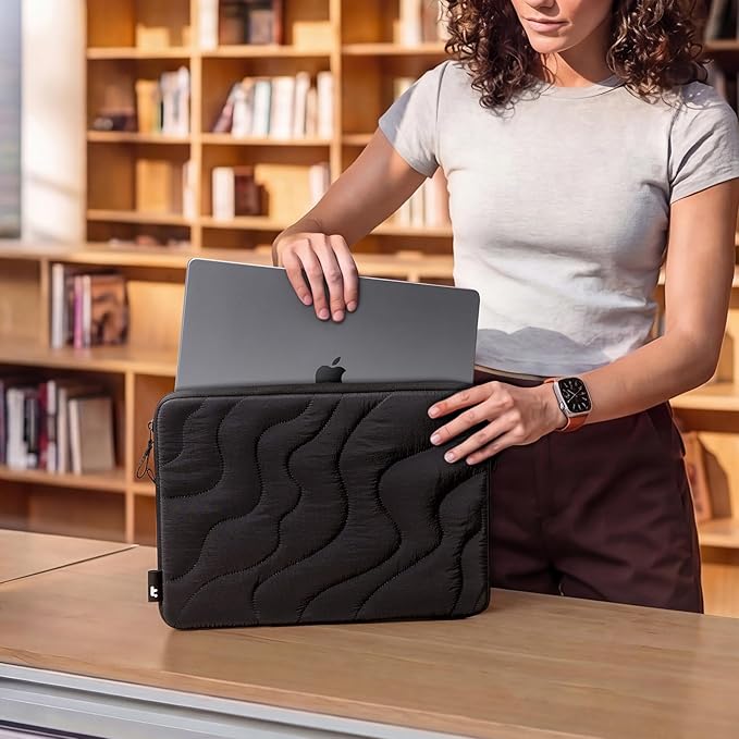 tomtoc 360 Protective Puffy Laptop Sleeve for 16-inch MacBook Pro M5 Pro/Max (2026) A3428 A3429, M4/M3/M2/M1 Pro/Max A3403 A3186 A2991, Quilted Design Soft Cute Puffer Bag Case for Dell XPS 16 Laptop