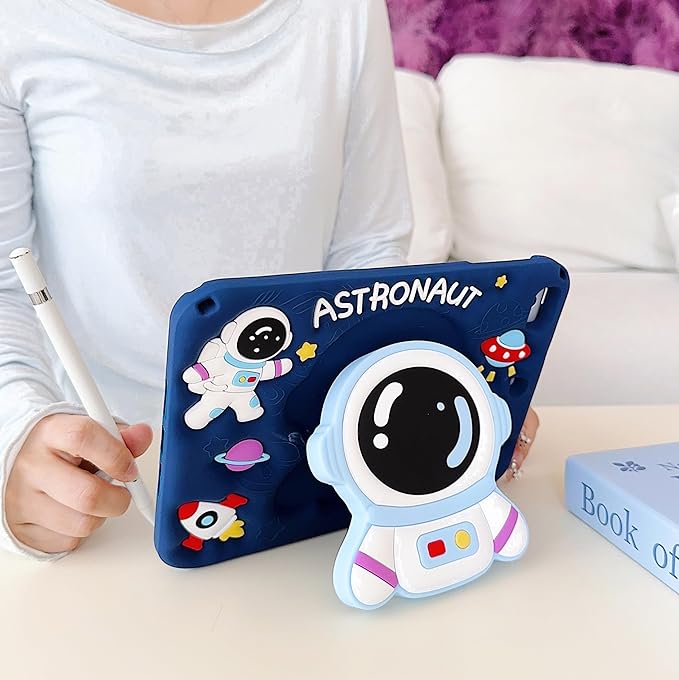 3D Cute Astronaut Case for iPad 9th/8th/7th 10.2 inch/Air 3 2019/Pro 10.5 inch,Kawaii Cartoon Pretty Space Astronaut Soft Silicone Foldable Stand Case with Lanyard for Kids Teens Girls Women