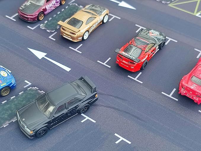 XXL 1/64 Scale Parking Lot Mouse Pad 90x40cm Non-Slip Rollable Desk Mat | Large Diorama Playmat for Hot Wheels, Matchbox, Mini GT, Tarmac, Inno64 and Diecast Car Collectors, Kids and Gamers