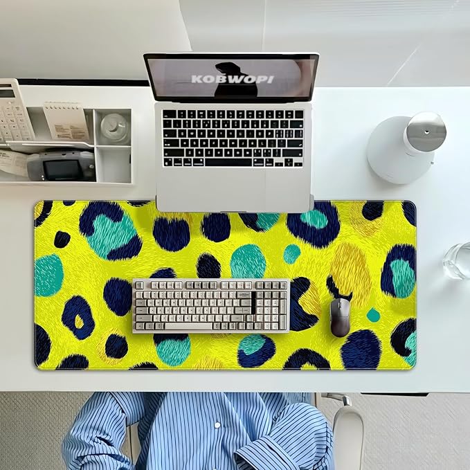 35.4 x 15.7 in, XXL Large Mouse Pad for Desk, Extended Keyboard Mouse Mat for Computer Office, Big Mouse pad with Stitched Edges, Gaming Pc-Abstract Leopard Print Light Green