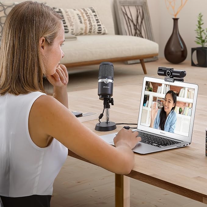 AVerMedia 4K webcam for PC, Gaming Camera for Streaming, Video Calls, Built-in Mic, Privacy Cover, for Teams, Google Meet, Zoom, OBS and more, for PC/Mac - PW513 Live Streamer CAM