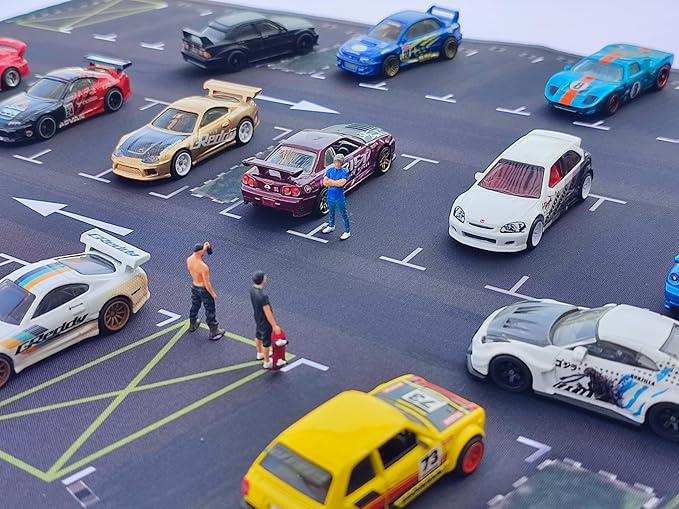 XXL 1/64 Scale Parking Lot Mouse Pad 90x40cm Non-Slip Rollable Desk Mat | Large Diorama Playmat for Hot Wheels, Matchbox, Mini GT, Tarmac, Inno64 and Diecast Car Collectors, Kids and Gamers