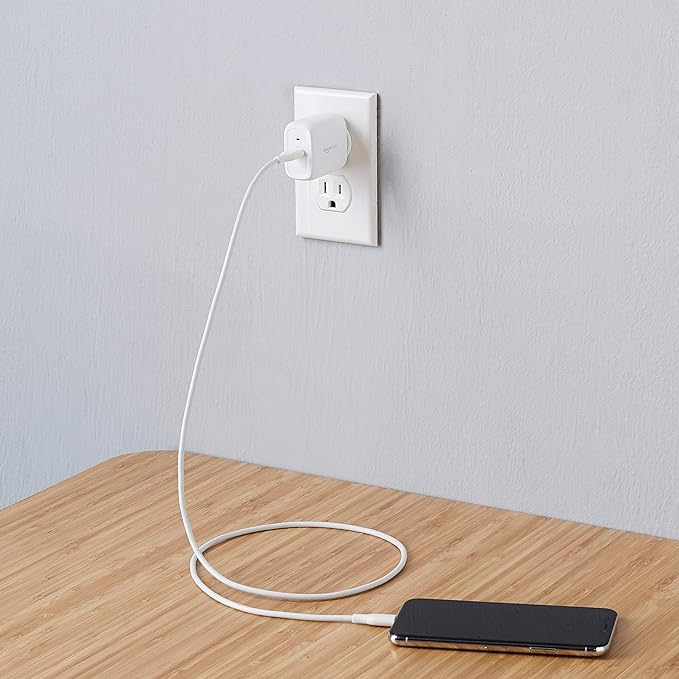 Amazon Basics 20W Foldable USB-C Wall Charger with Power Delivery for Tablets & Phones (iPhone 16/15/14/13/12/11/X, iPad, Samsung), Portable, non-PPS, White