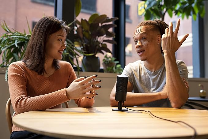 JBL Quantum Stream: Dual Pattern Premium USB Microphone for Streaming, Recording and Gaming, Voice Monitoring with Easy Volume Control, Universal mounting (Black)