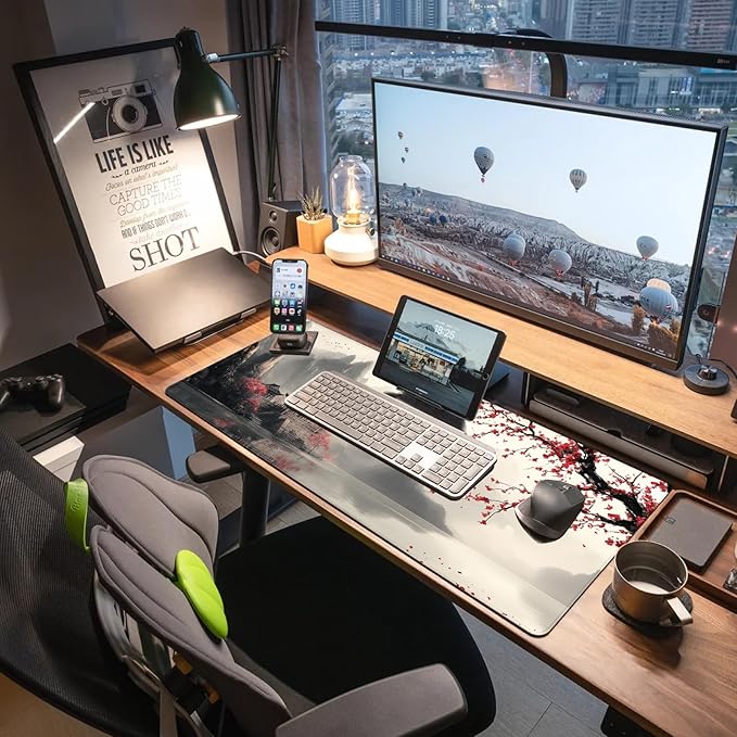 Extended Gaming Mouse Pad, Large Mouse Mat 3 mm Nature Rubber Base Mousepad with Stitched Edges, Non-Slip Desk Mat for Office Home Great Gift 31.5x11.8 Inch (Japanese Watercolor)