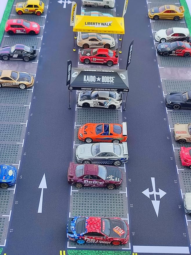 XXL 1/64 Scale Parking Lot Mouse Pad 90x40cm Non-Slip Rollable Desk Mat | Large Diorama Playmat for Hot Wheels, Matchbox, Mini GT, Tarmac, Inno64 and Diecast Car Collectors, Kids and Gamers
