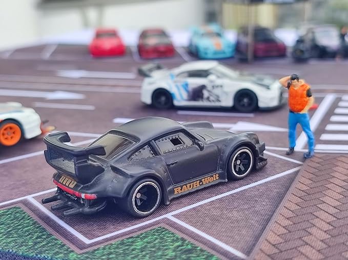 XXL 1/64 Scale Parking Lot Mouse Pad 90x40cm Non-Slip Rollable Desk Mat | Large Diorama Playmat for Hot Wheels, Matchbox, Mini GT, Tarmac, Inno64 and Diecast Car Collectors, Kids and Gamers