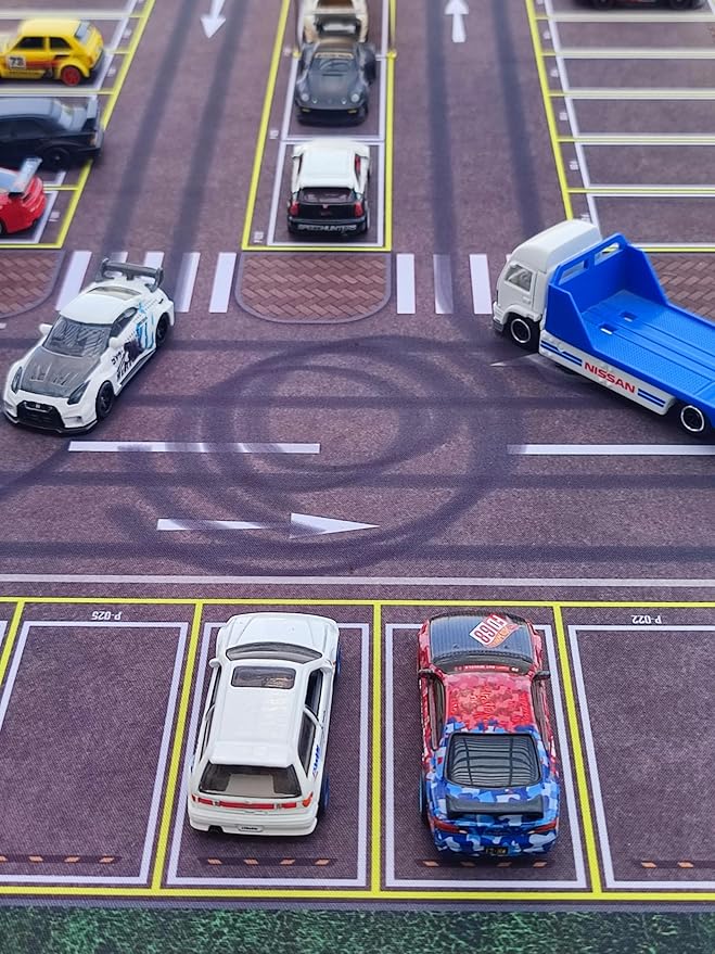 XXL 1/64 Scale Parking Lot Mouse Pad 90x40cm Non-Slip Rollable Desk Mat | Large Diorama Playmat for Hot Wheels, Matchbox, Mini GT, Tarmac, Inno64 and Diecast Car Collectors.