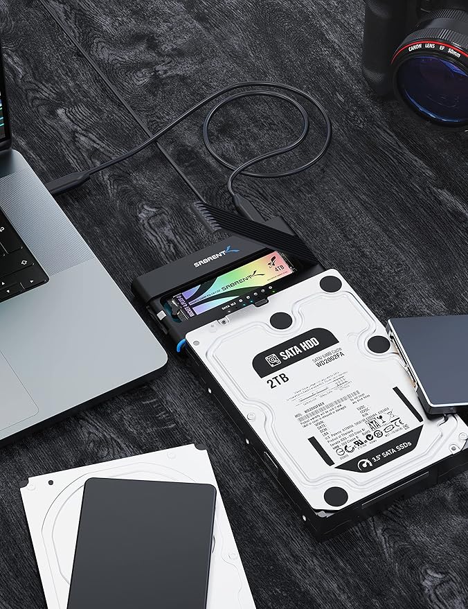 SABRENT USB 3.2 Type C M.2 PCIe NVMe + 2.5/3.5 Inch SSD & HDD Converter [DS-UCMH]